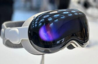 Apple Says ‘Oh Shit’ and Reportedly Pivots to Chasing Meta’s Smart Glasses